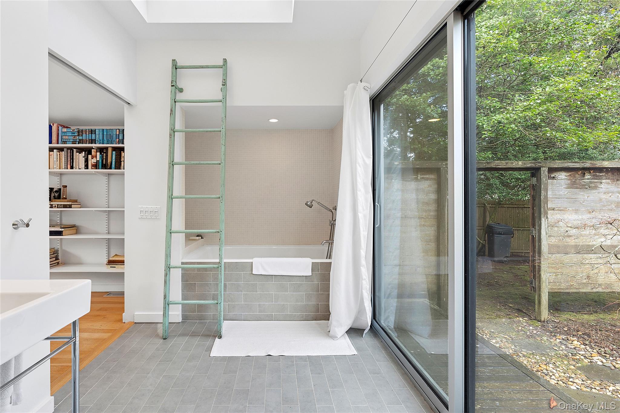 54 Gardiner Drive Property Photo 16