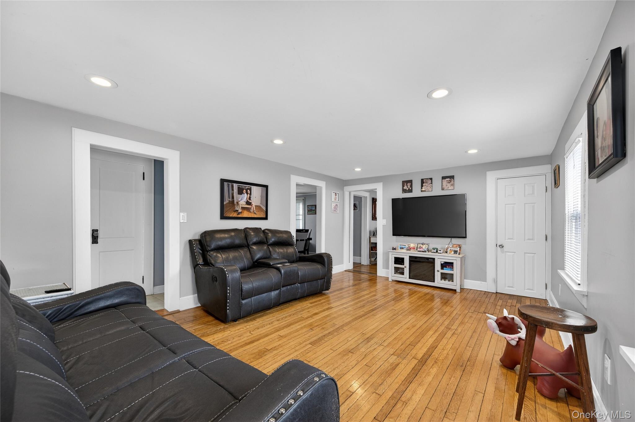 22 Perry Avenue Property Photo 6