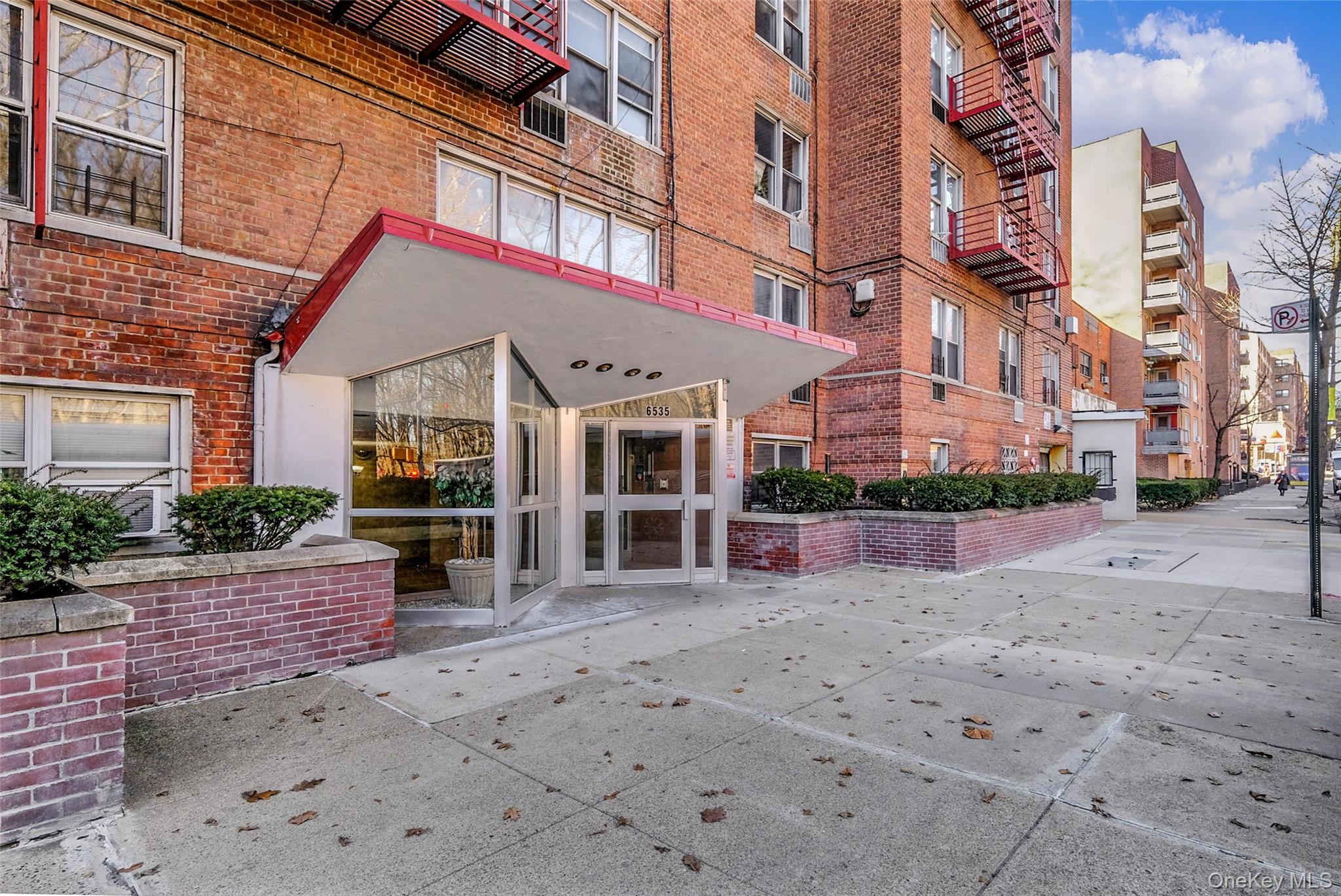 6535 Broadway 5C Property Photo 1