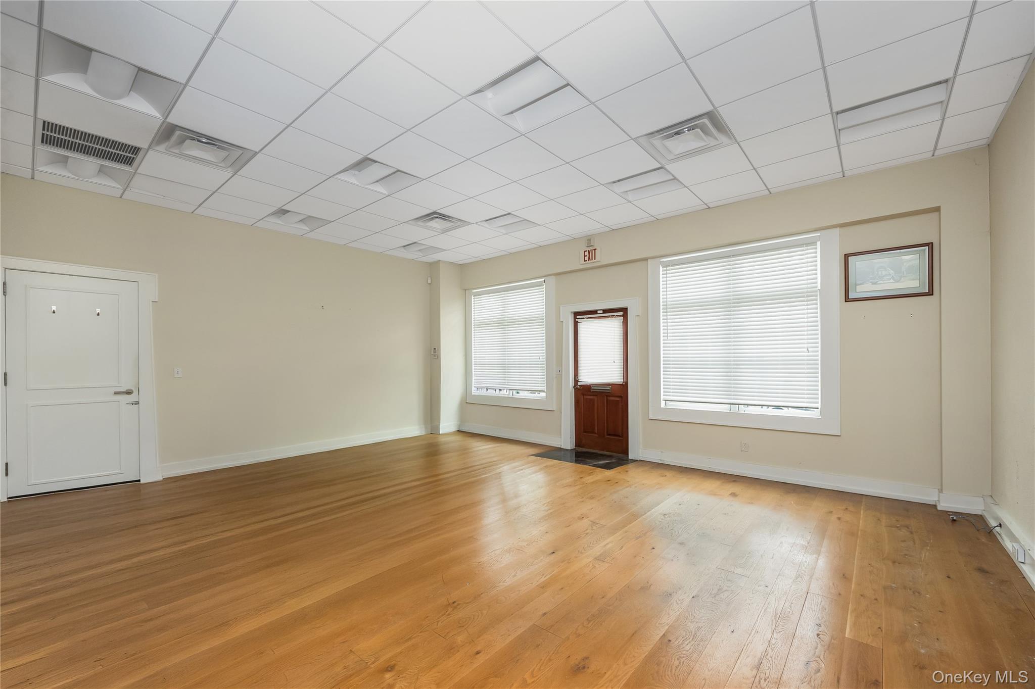 11 S Park Avenue Property Photo 7