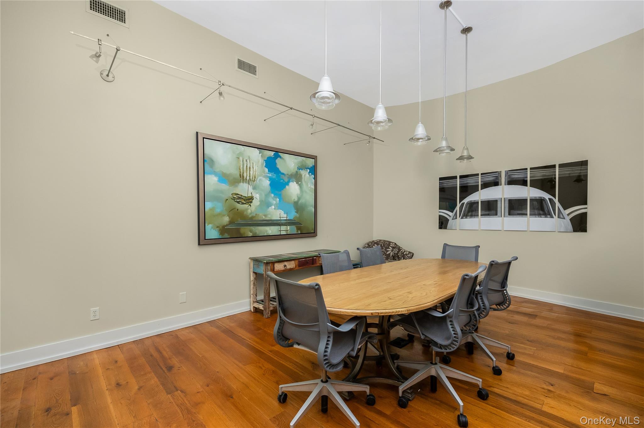 11 S Park Avenue Property Photo 11
