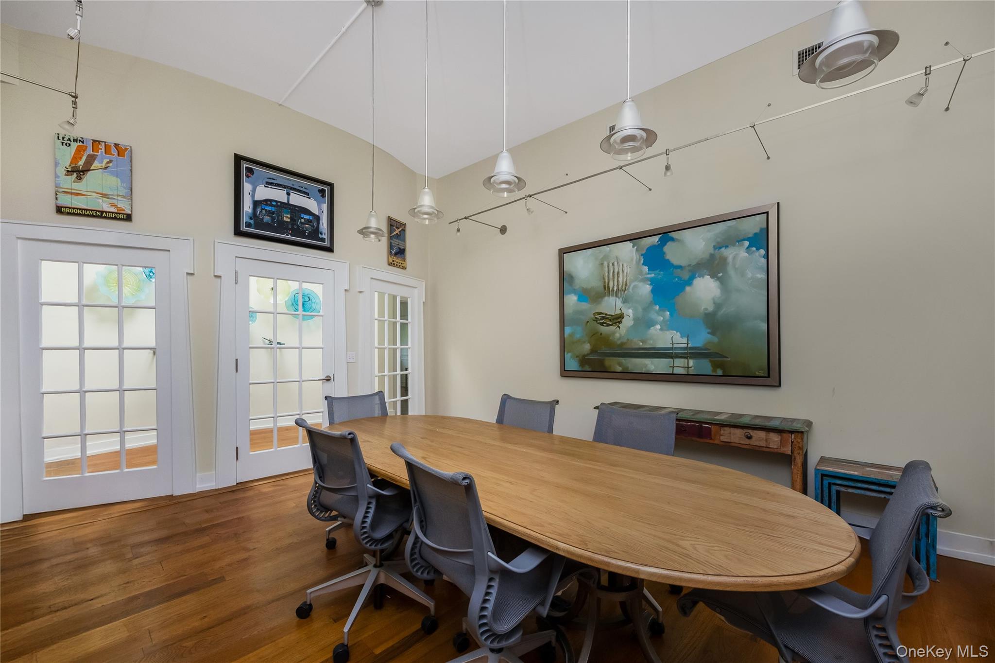 11 S Park Avenue Property Photo 13