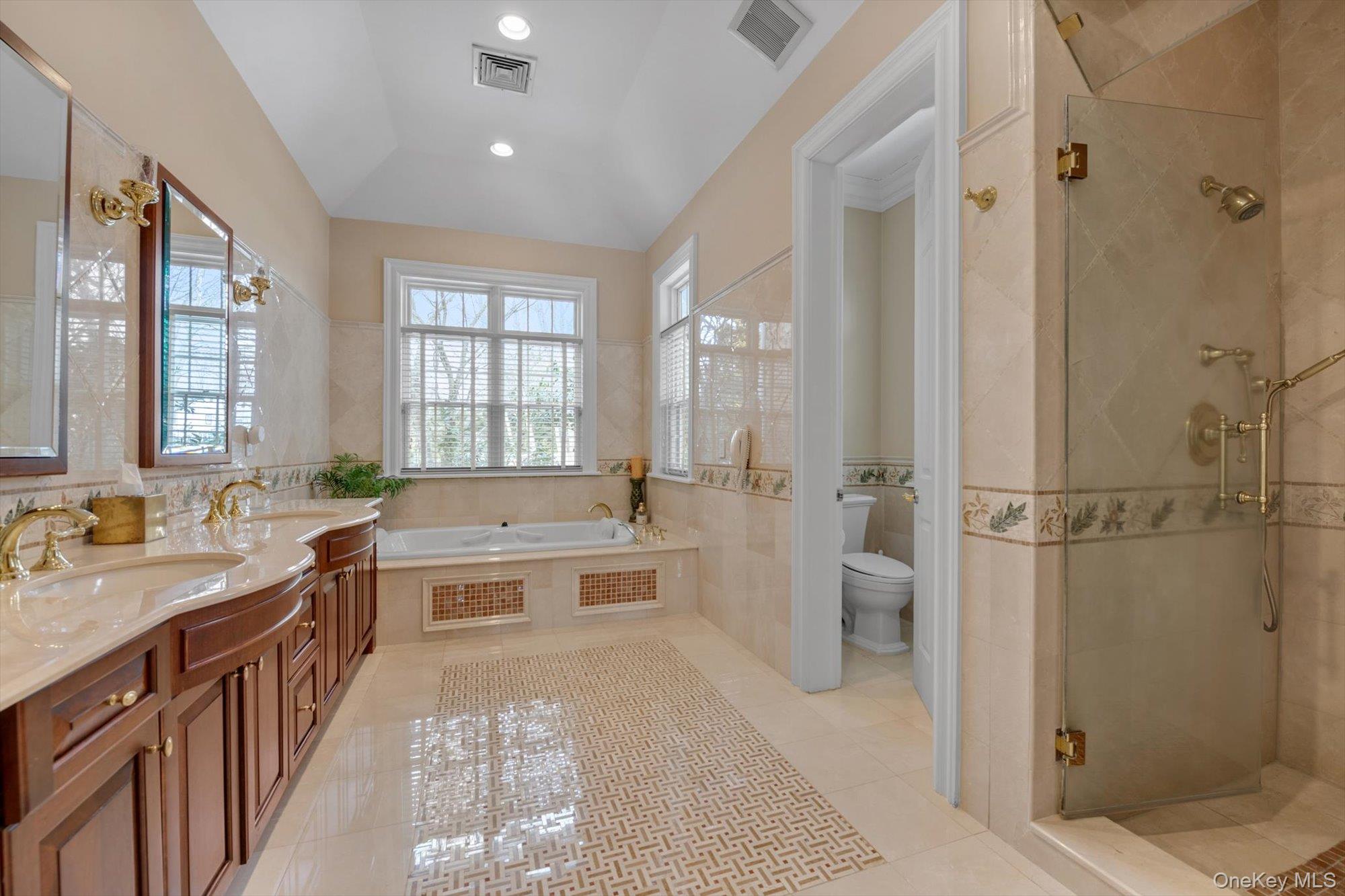 233 Everit Avenue Property Photo 18