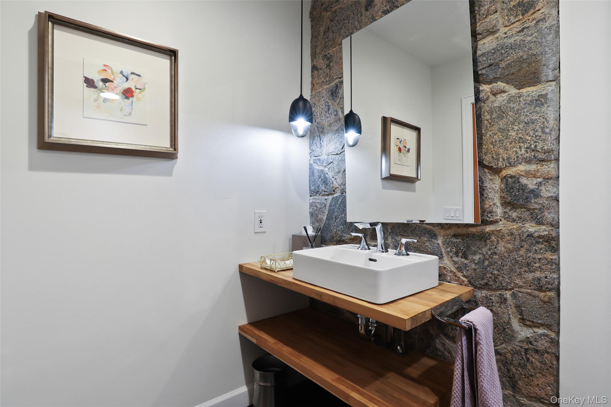 54 Lincoln Avenue Property Photo 16