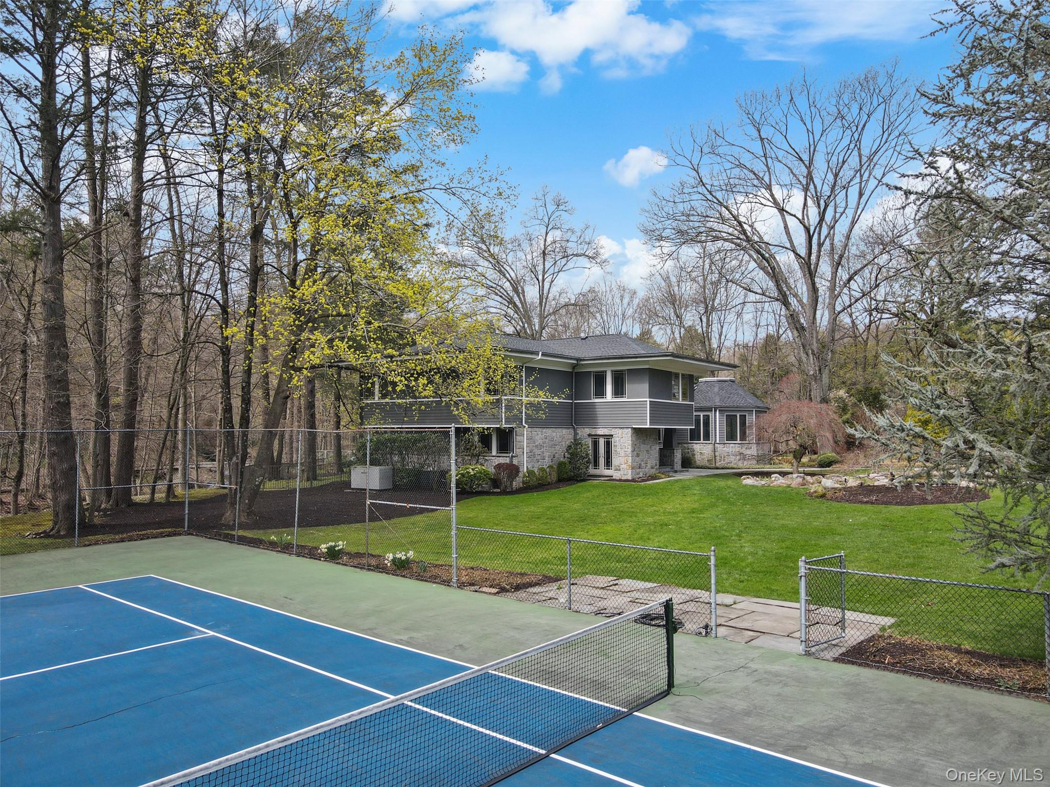 54 Lincoln Avenue Property Photo 34
