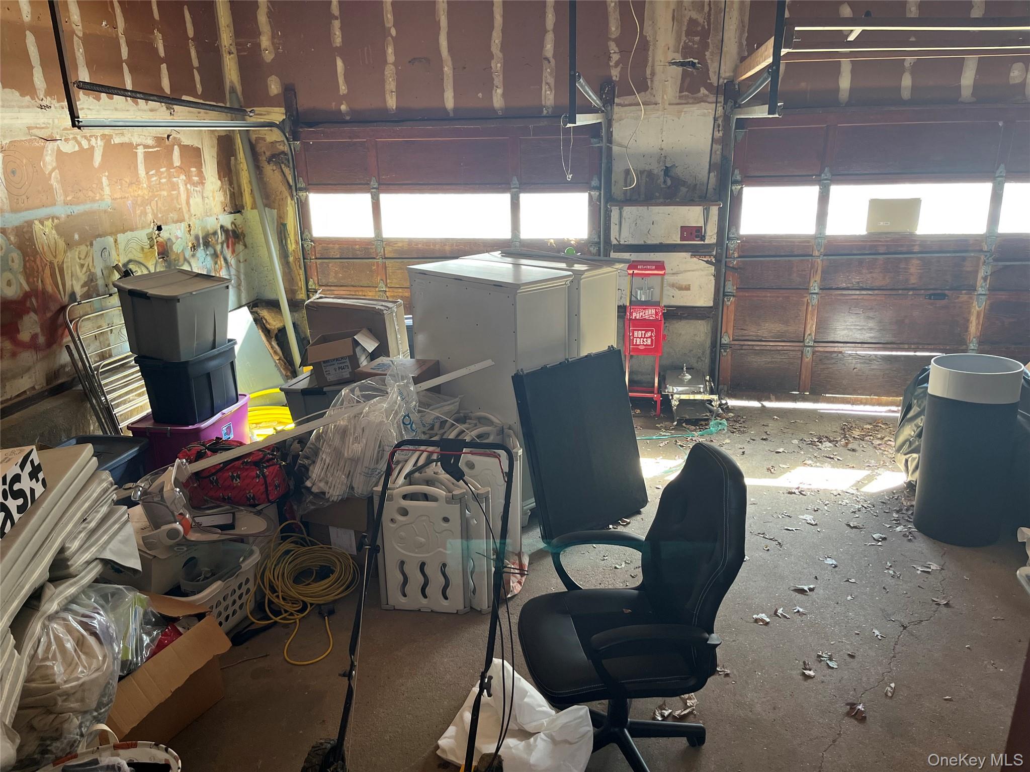 802 Tooker Avenue Property Photo 12