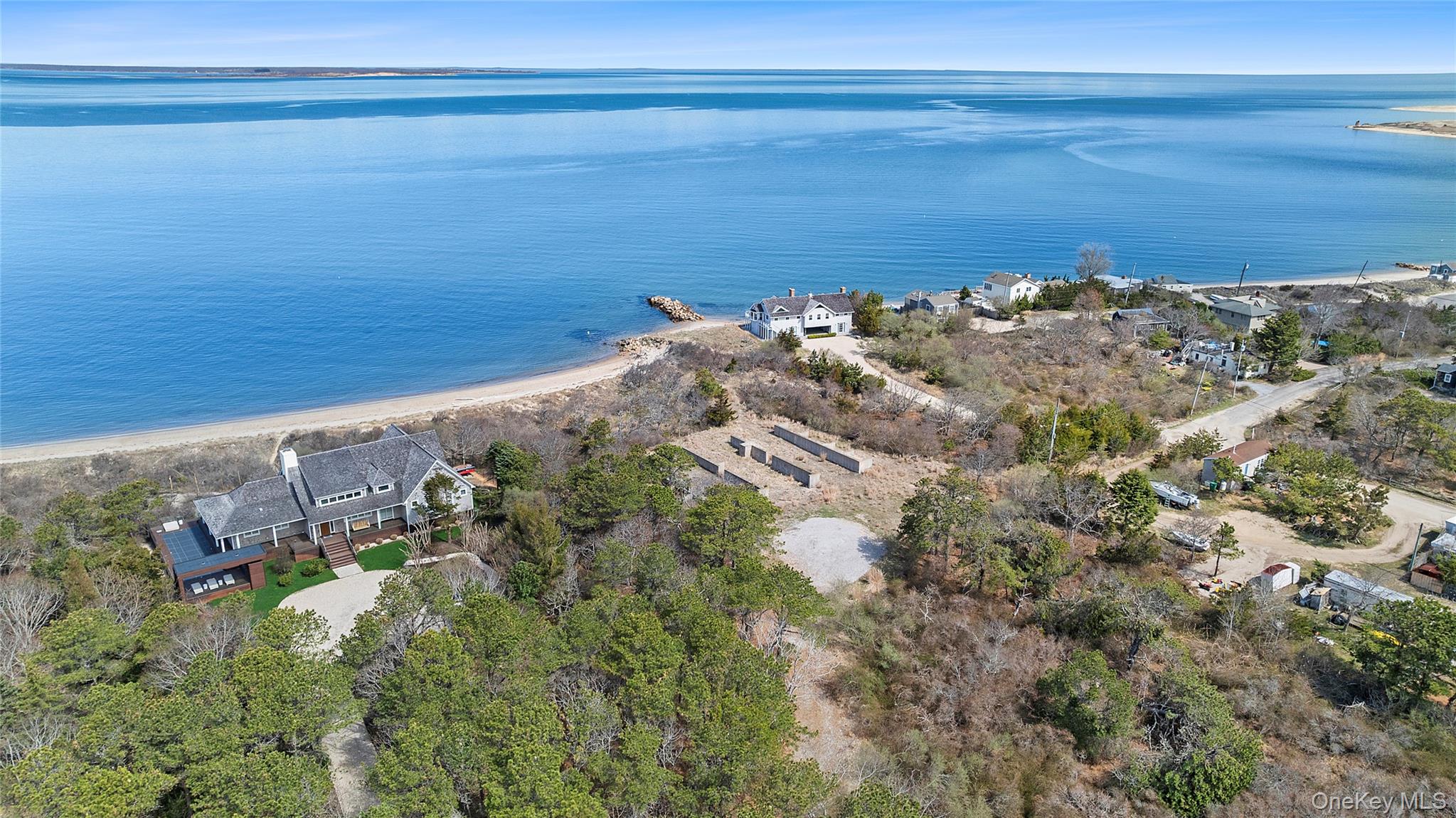 623 Lazy Point Road Property Photo 2