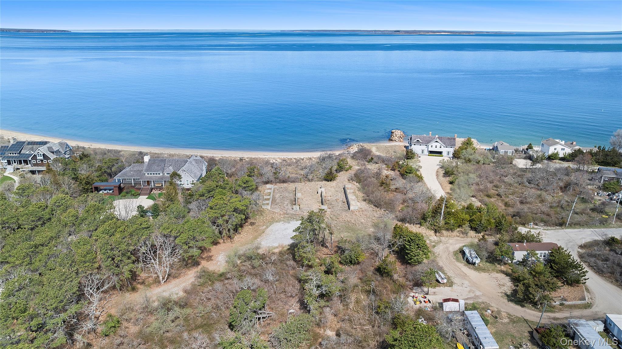 623 Lazy Point Road Property Photo 3