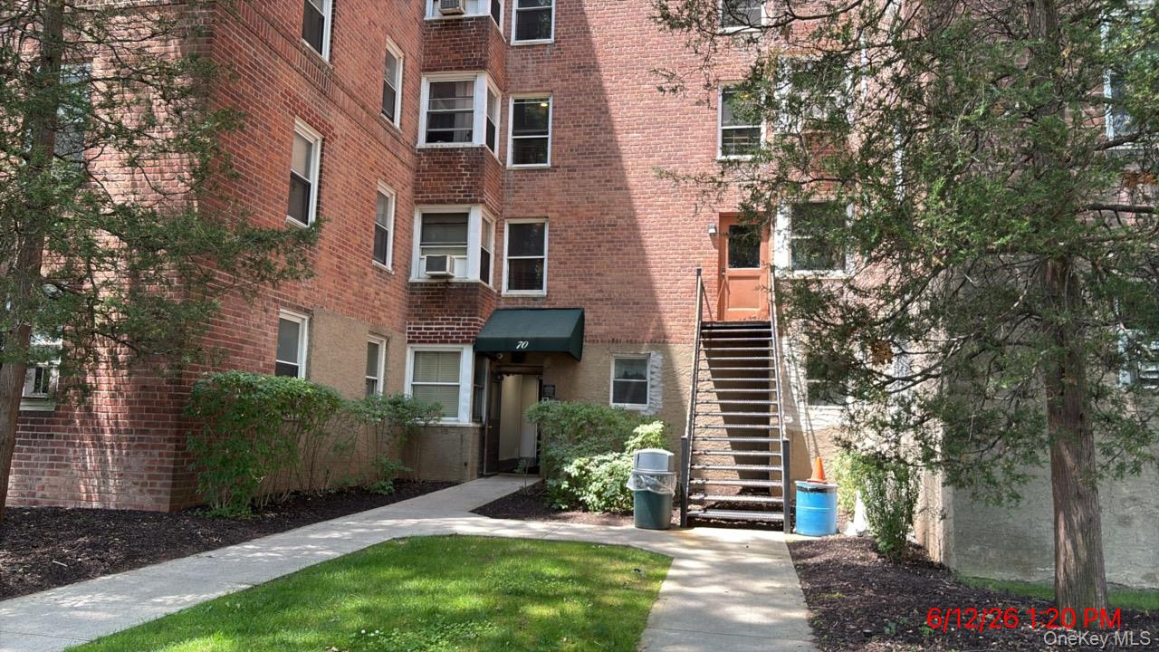 70 Locust Avenue B114 Property Photo 2