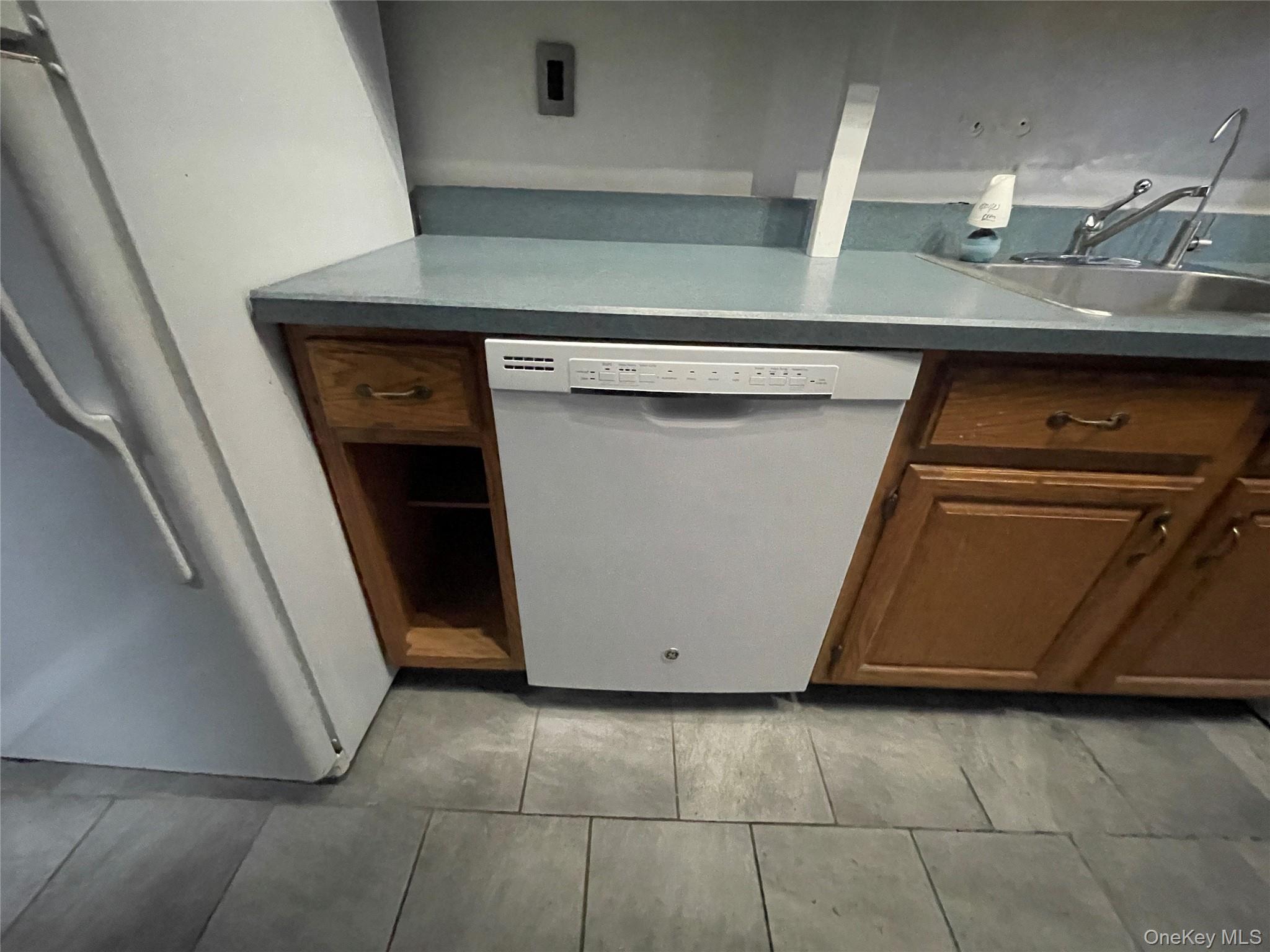 70 Locust Avenue B114 Property Photo 6