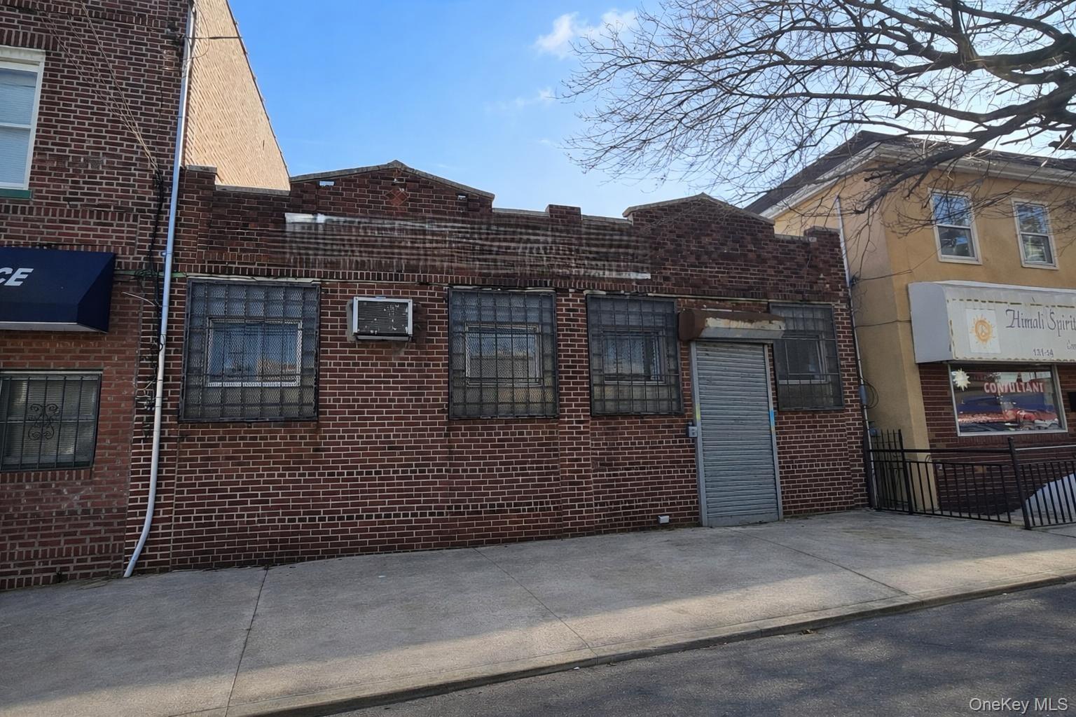 131-16 101st Avenue Property Photo 7