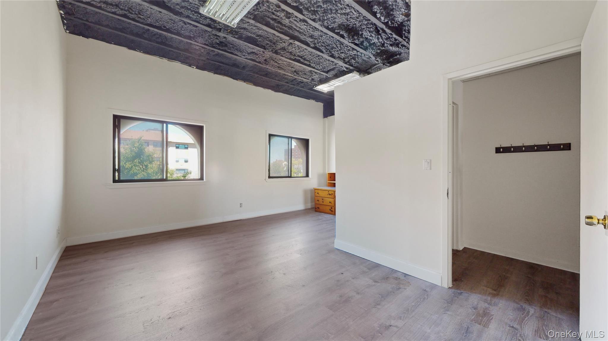 166 W Park Avenue Property Photo 11