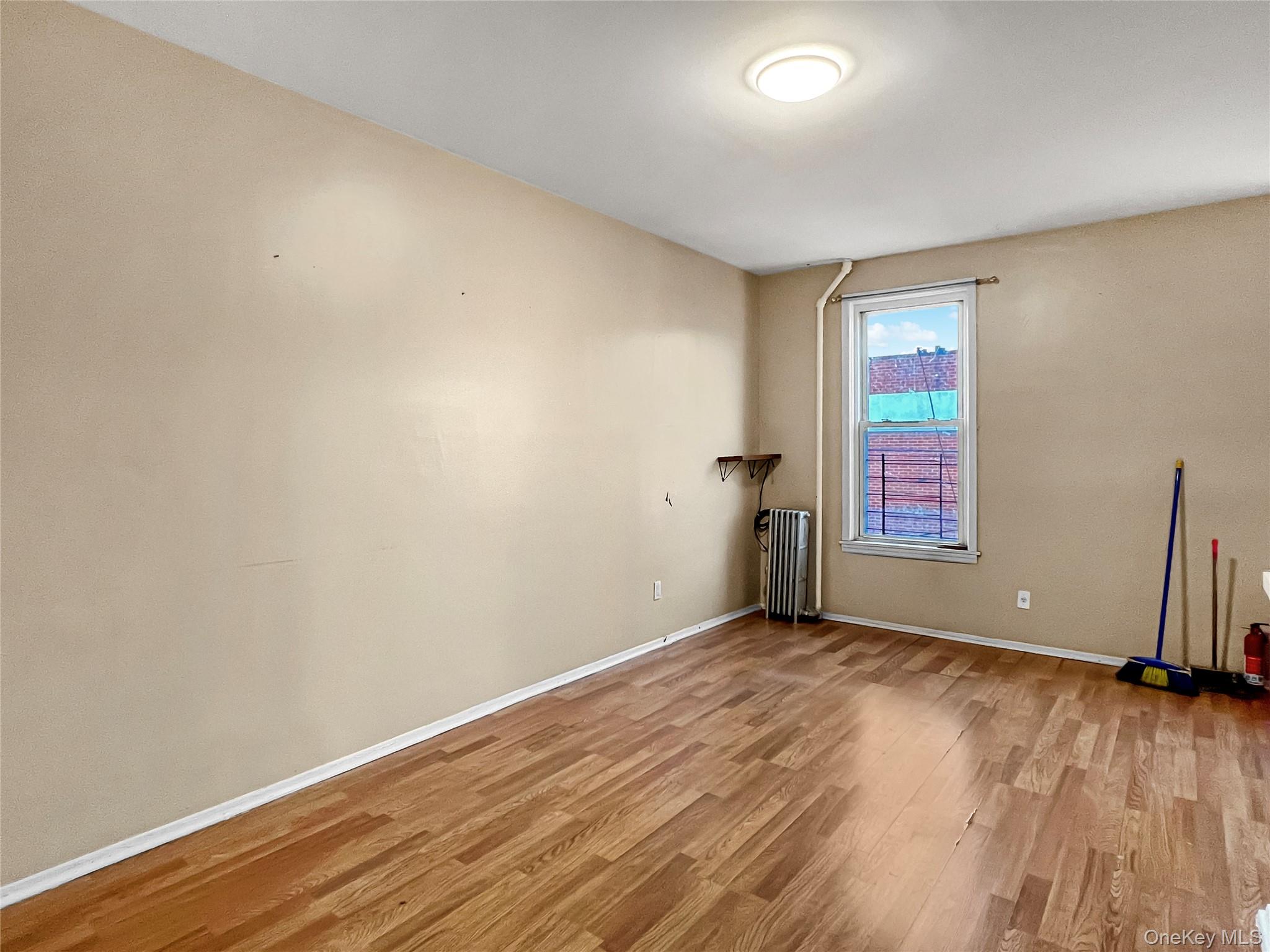 9206 95th Avenue Property Photo 4