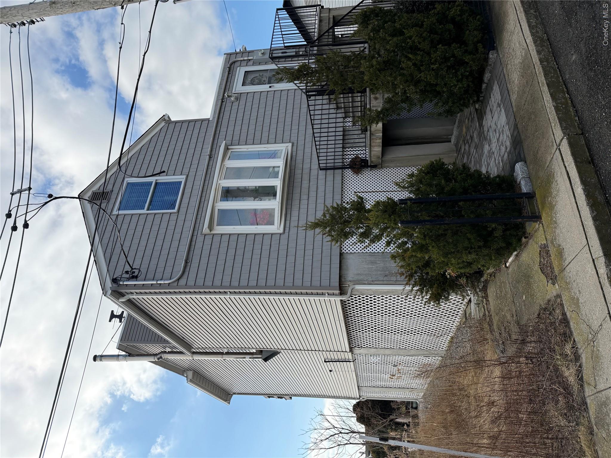308 E 8th Road Property Photo 4