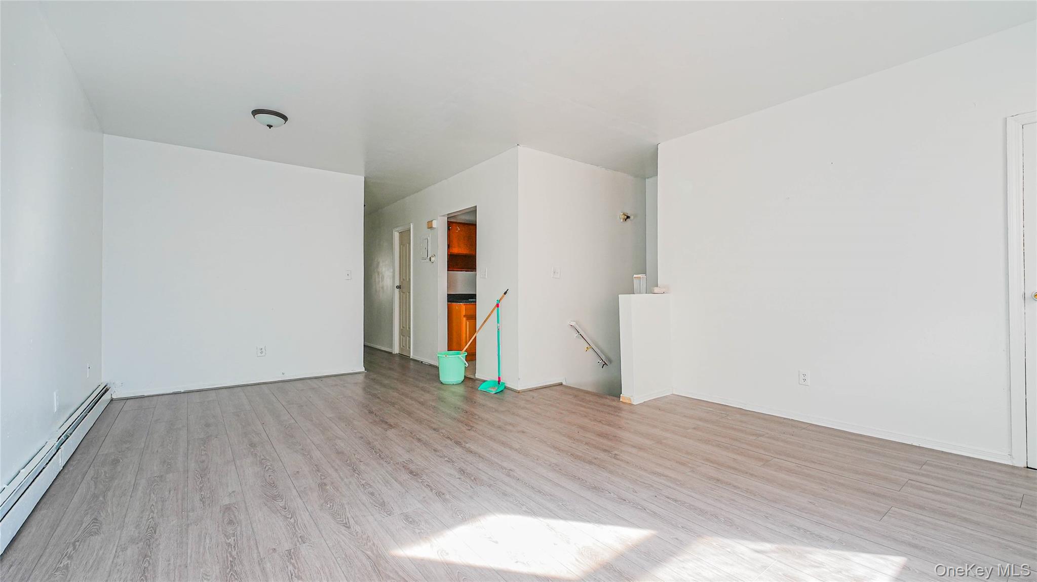 381 E 152nd Street Property Photo 4