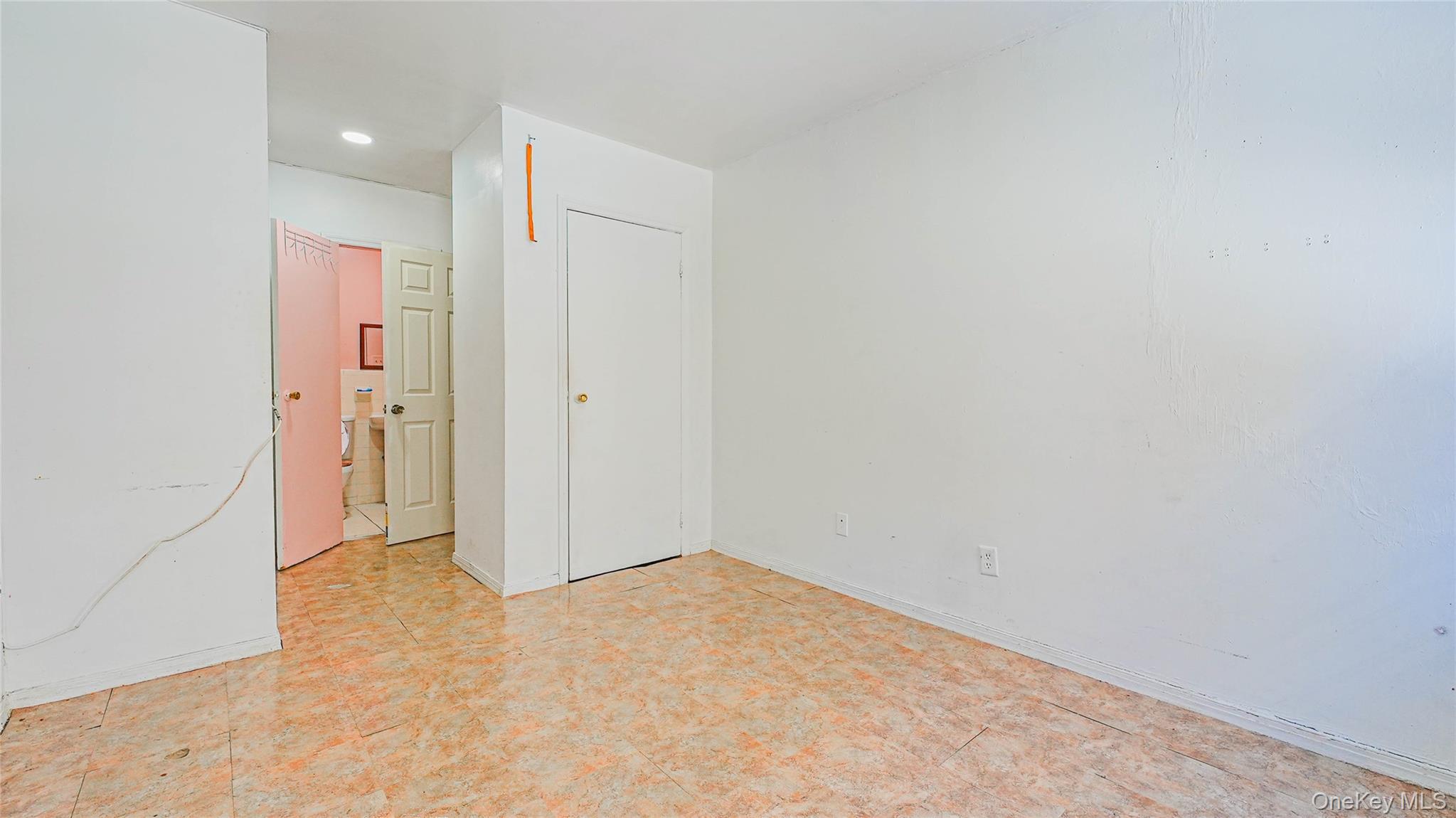 381 E 152nd Street Property Photo 14