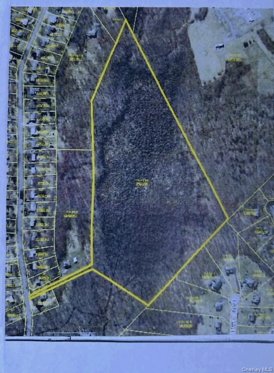 Private Road Property Photo 2