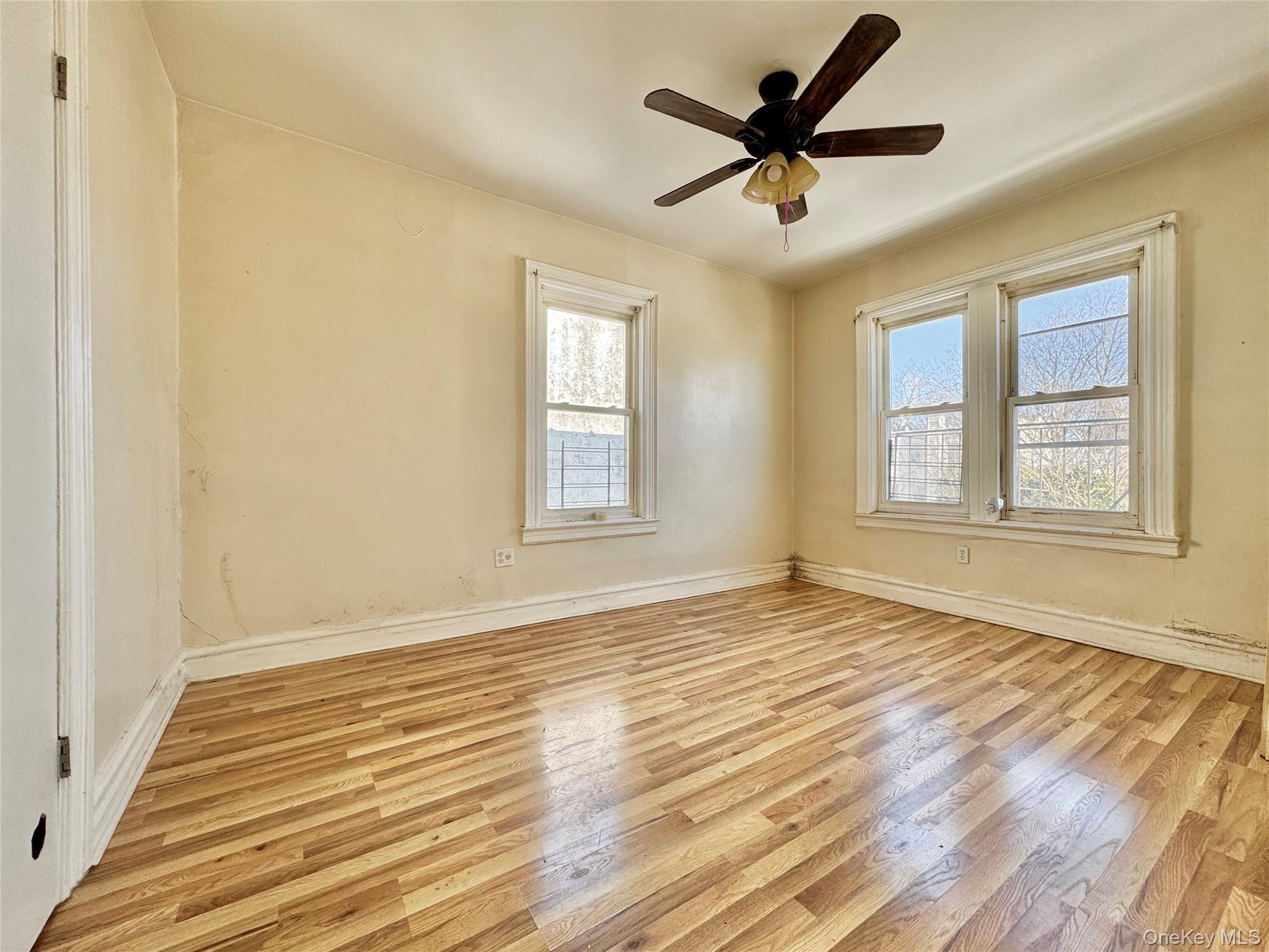 11527 122nd Street Property Photo 4