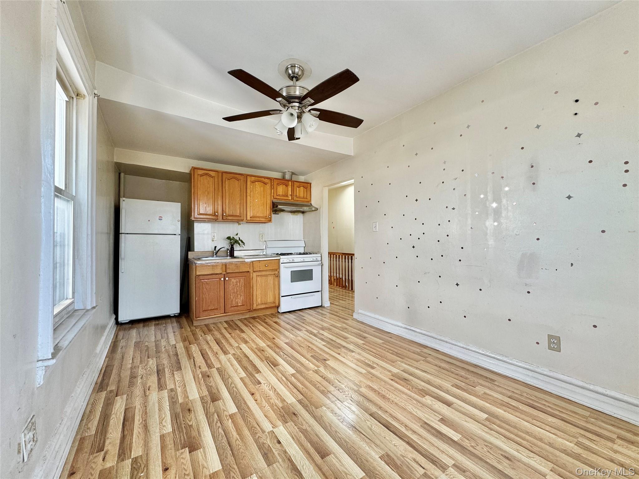 11527 122nd Street Property Photo 8