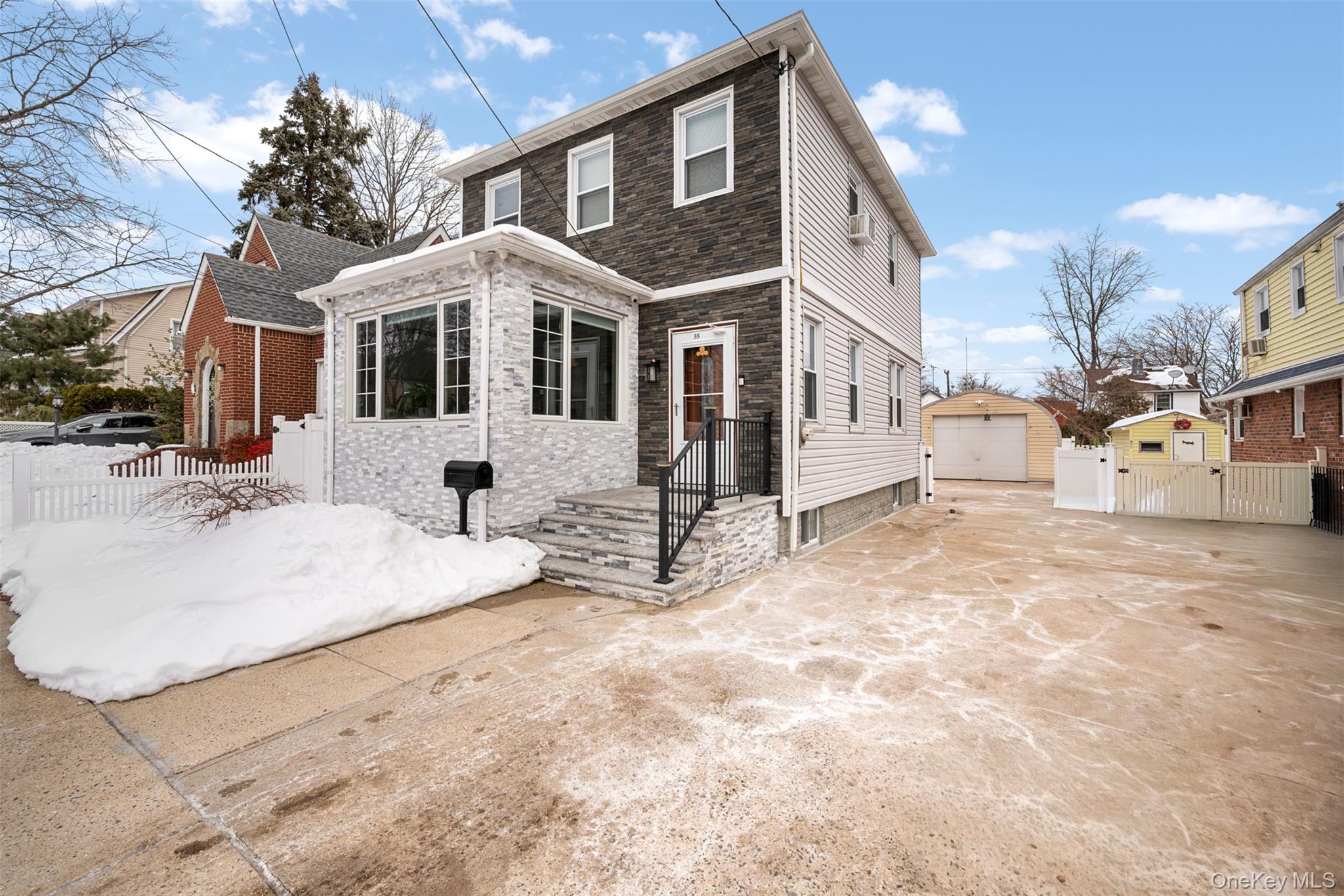 35 Barwick Street Property Photo 4