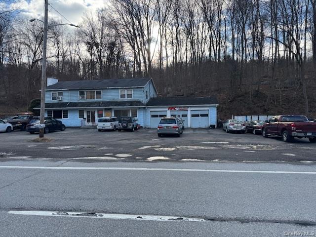 3925 Danbury Road Property Photo 1