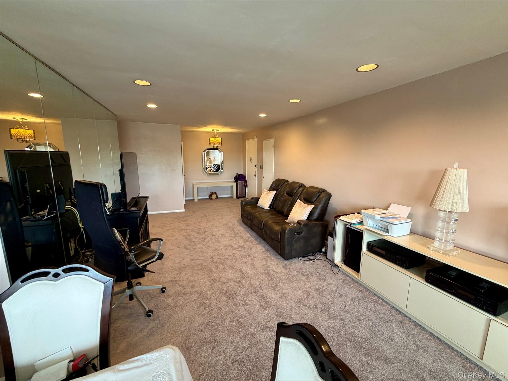 89-35 155 Avenue 4c Property Photo 3
