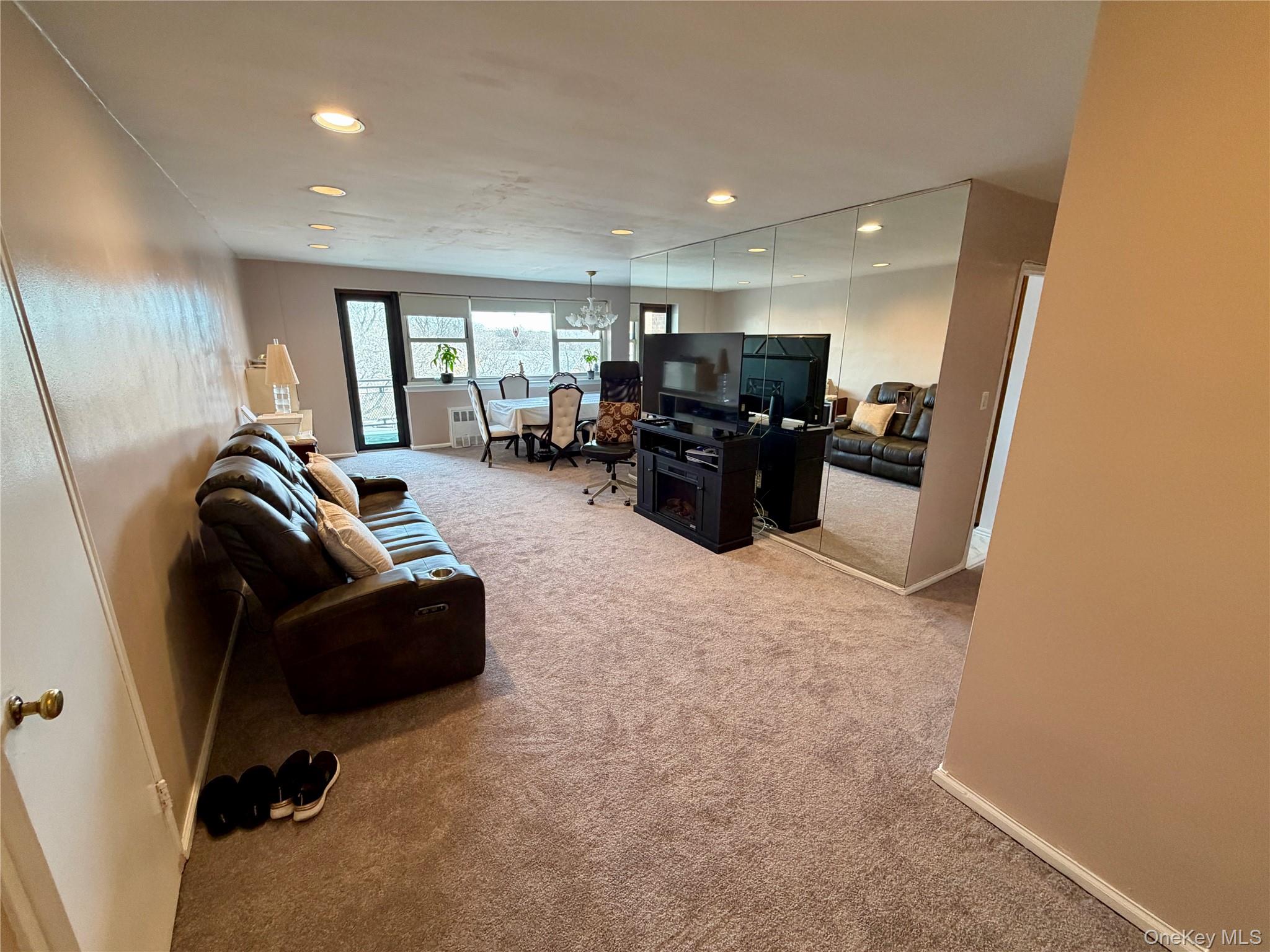 89-35 155 Avenue 4c Property Photo 6