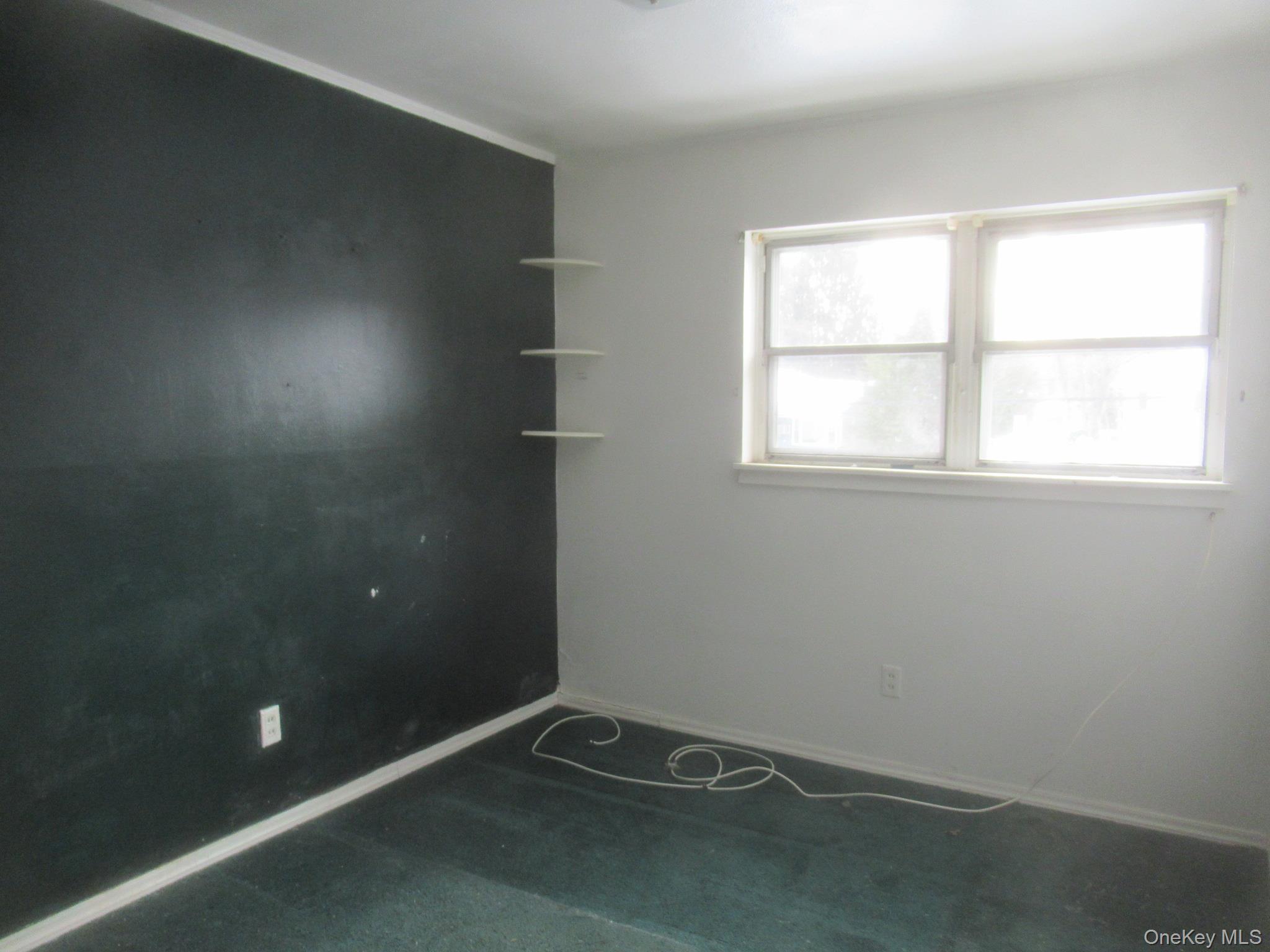 10 Lori Street Property Photo 6