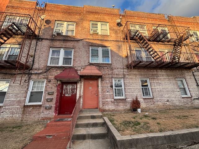 224-08 Linden Boulevard Property Photo 4