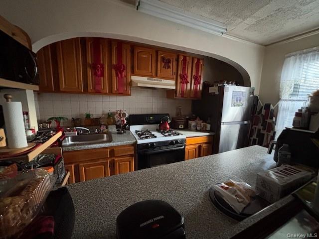 224-08 Linden Boulevard Property Photo 5