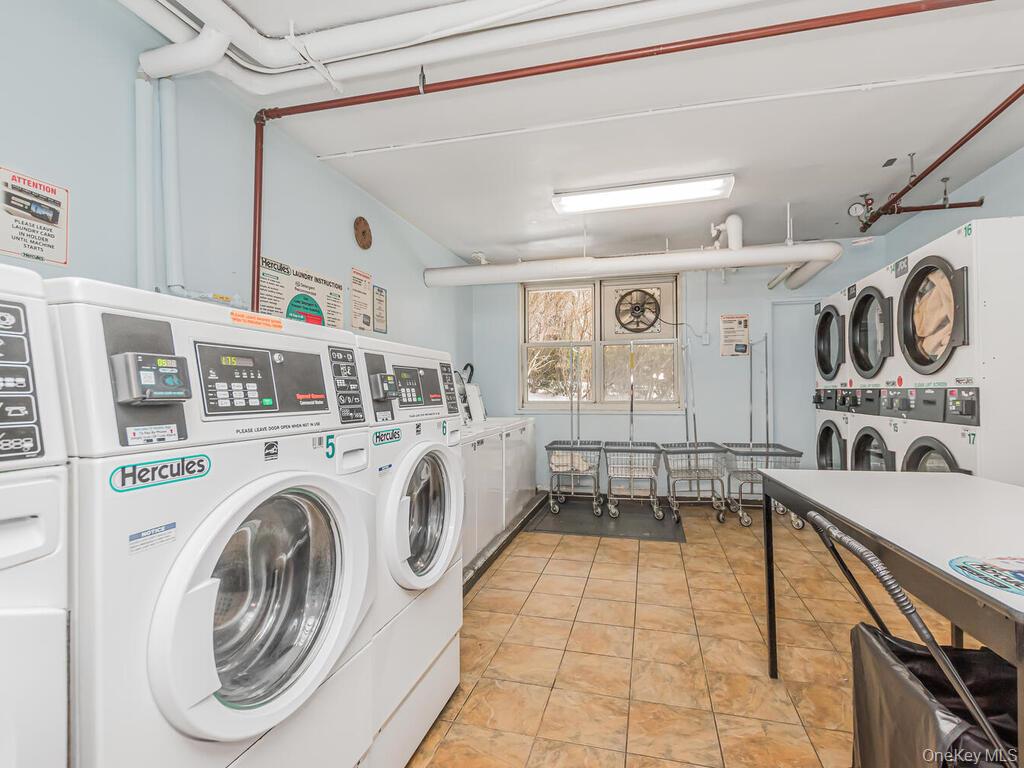 3935 Blackstone Avenue 8a Property Photo 16