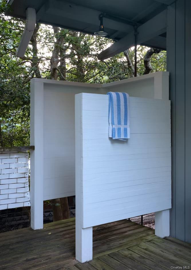 284 Bay Walk Property Photo 10