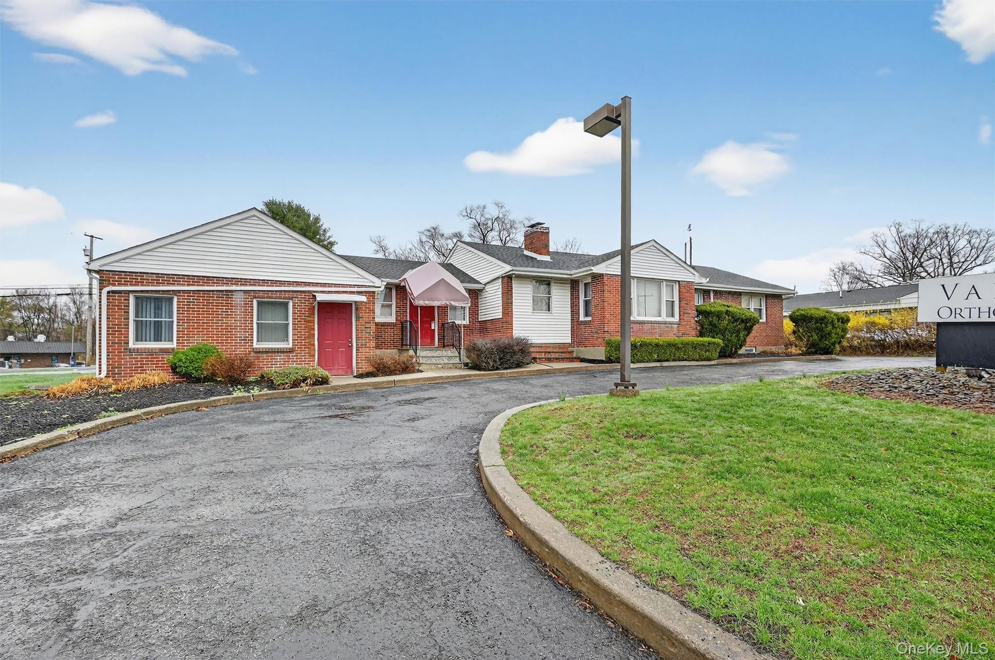 69 Old Temple Hill Road Property Photo 1