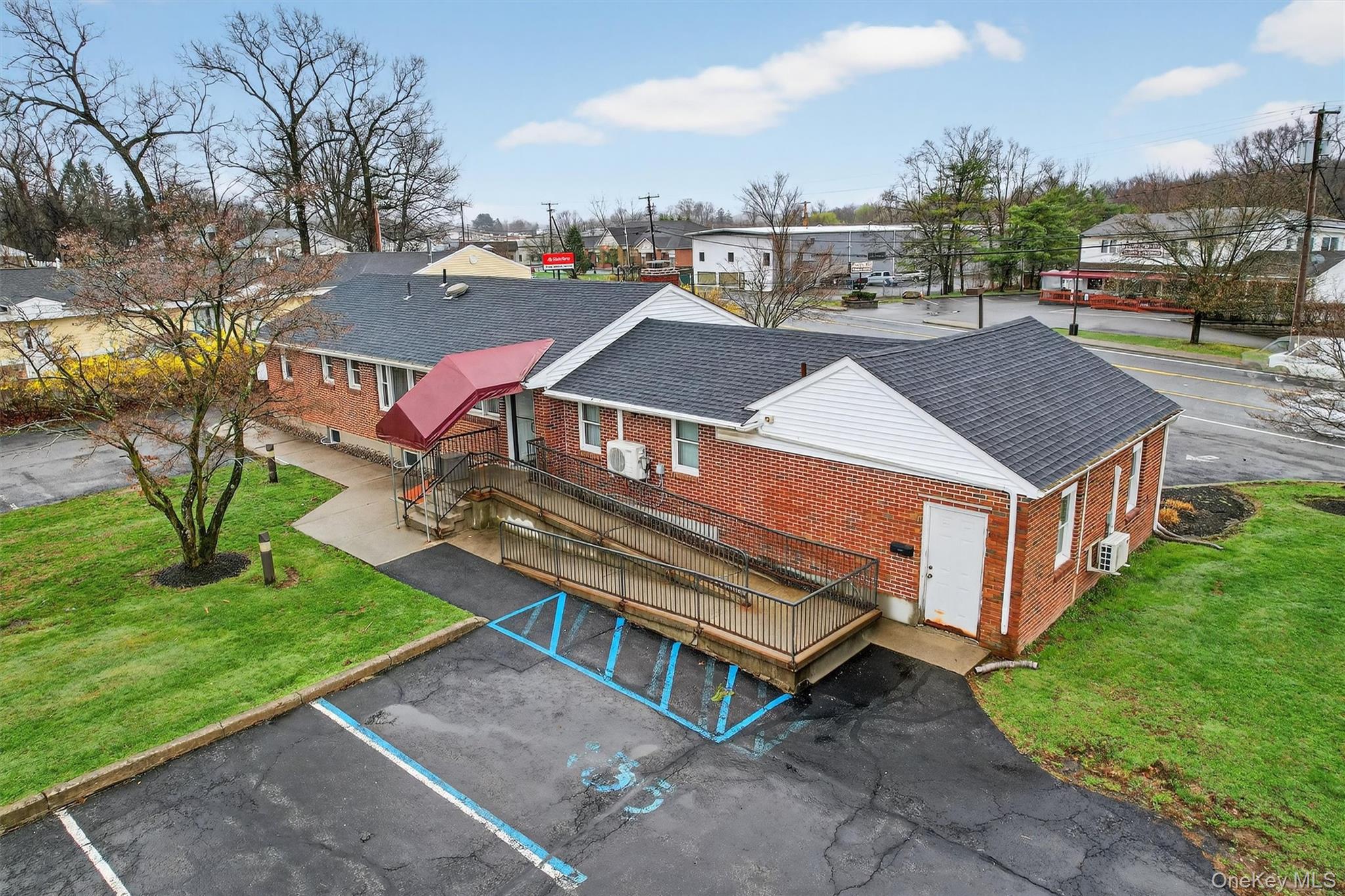 69 Old Temple Hill Road Property Photo 3