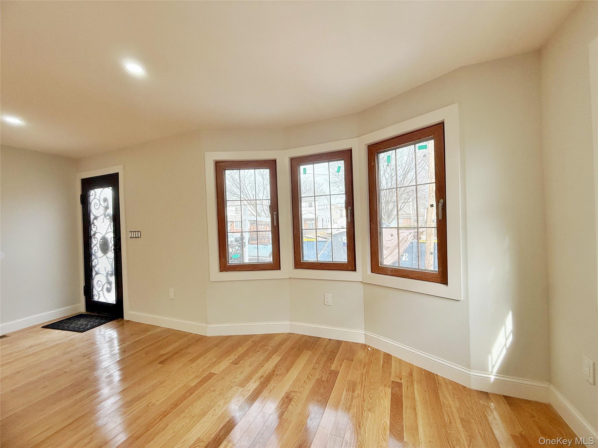 13912 111th Avenue Property Photo 9
