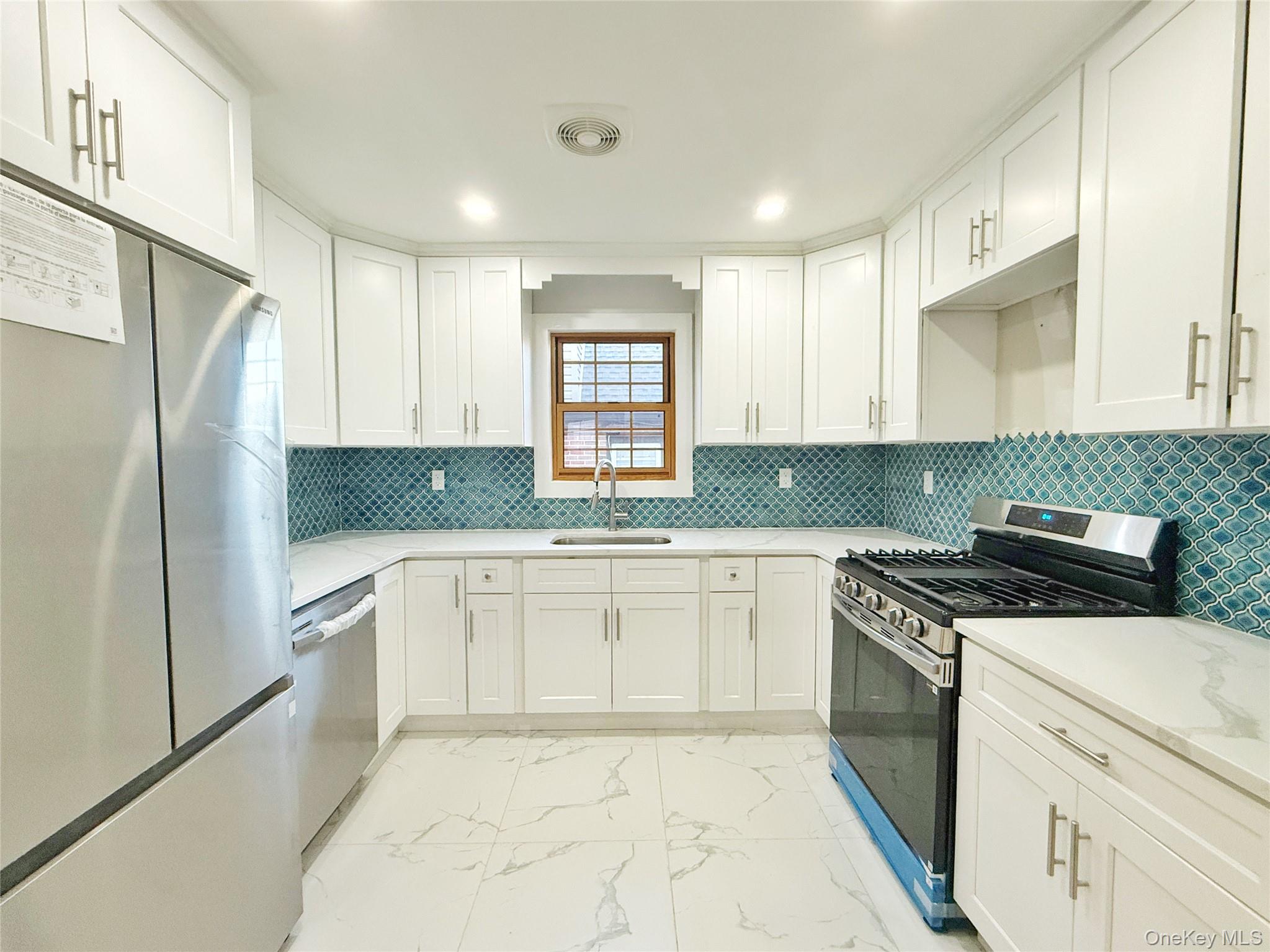 13912 111th Avenue Property Photo 13