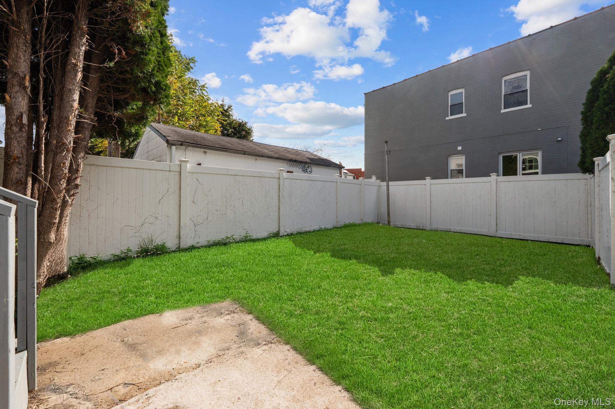 5206 Avenue M Property Photo 13