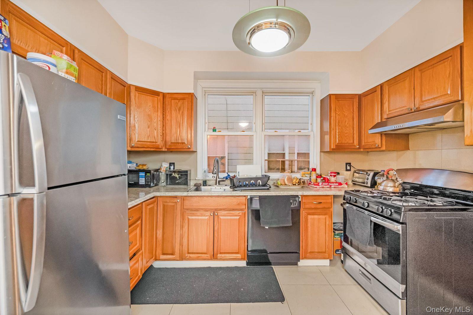 42-28 159th Street Property Photo 10