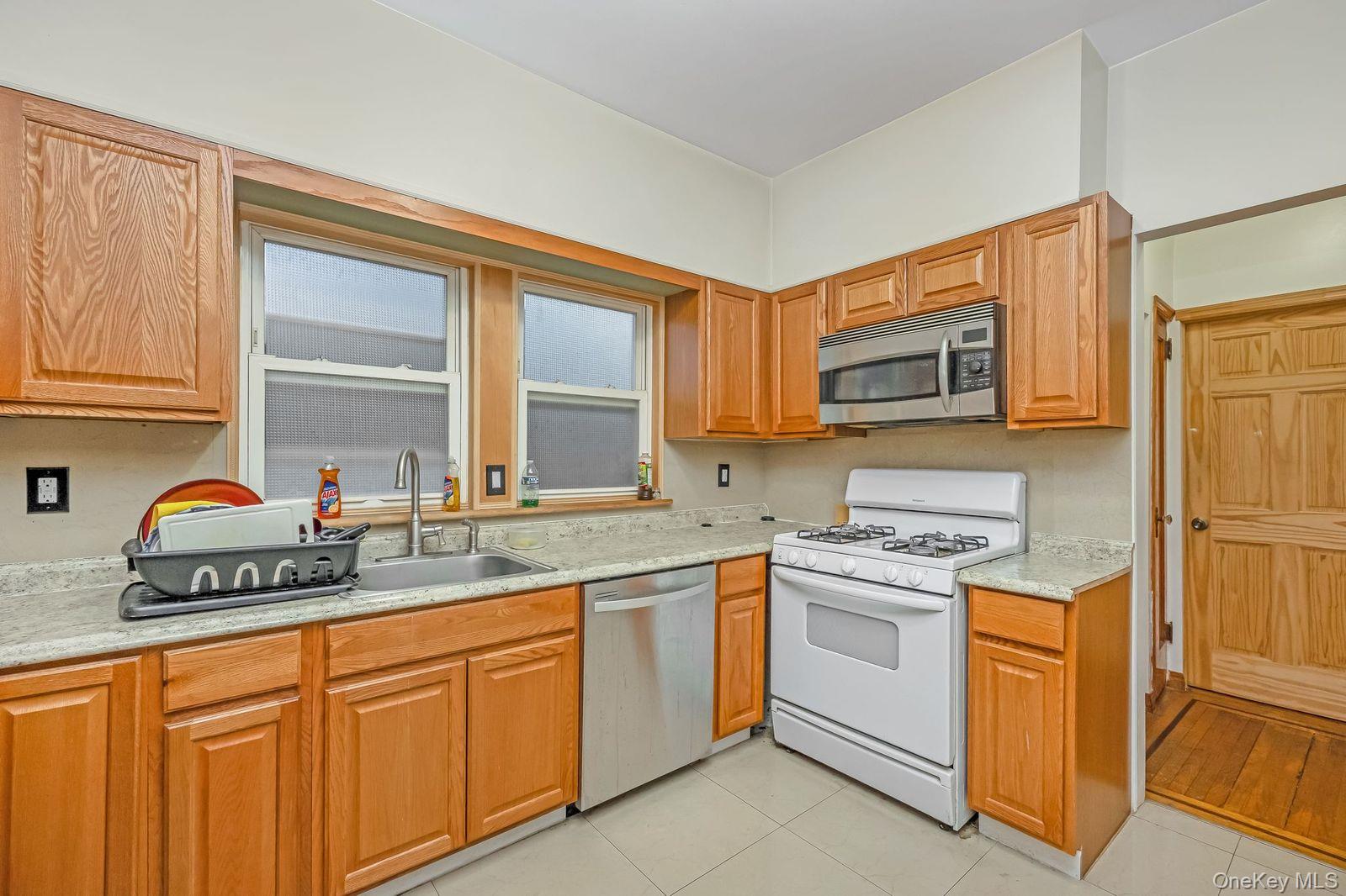 42-28 159th Street Property Photo 21
