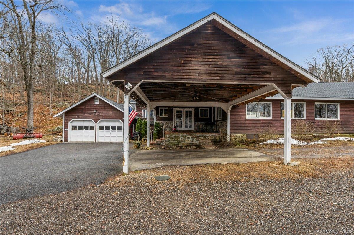 584 Milltown Road Property Photo 2