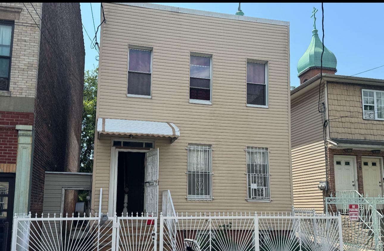 272 New Jersey Avenue Property Photo 1