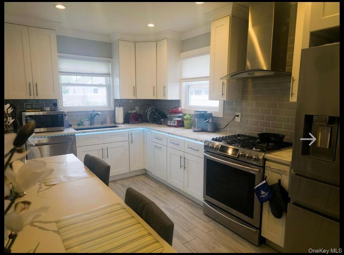 131 E Alhambra Avenue Property Photo 2