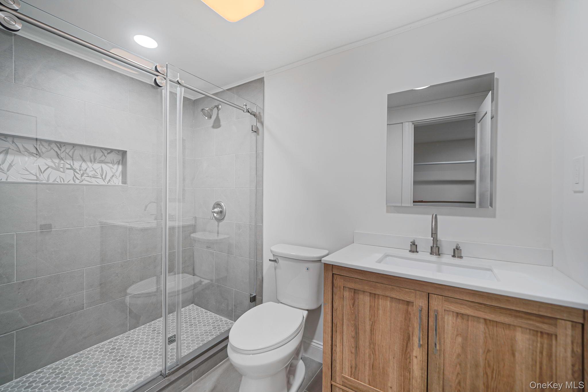 19 Pine Tree Lane Property Photo 23