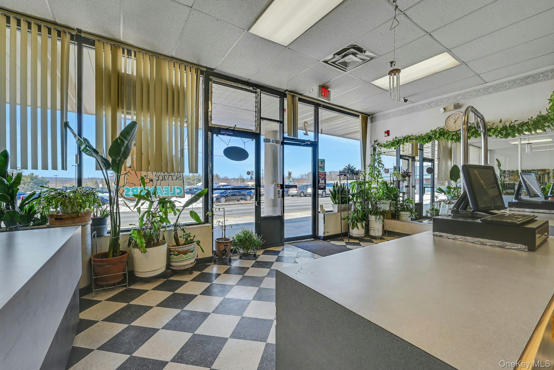 958393 Property Photo 2