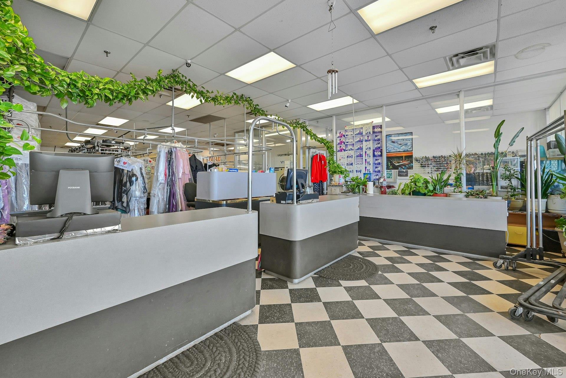 958393 Property Photo 3