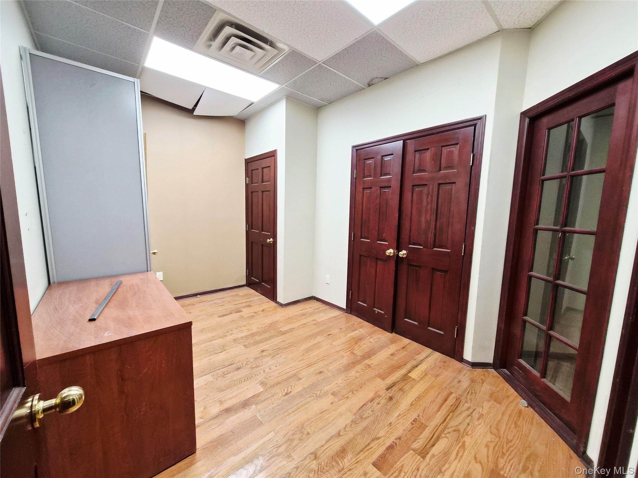 121 W Oak Street Ste 2 Property Photo 10