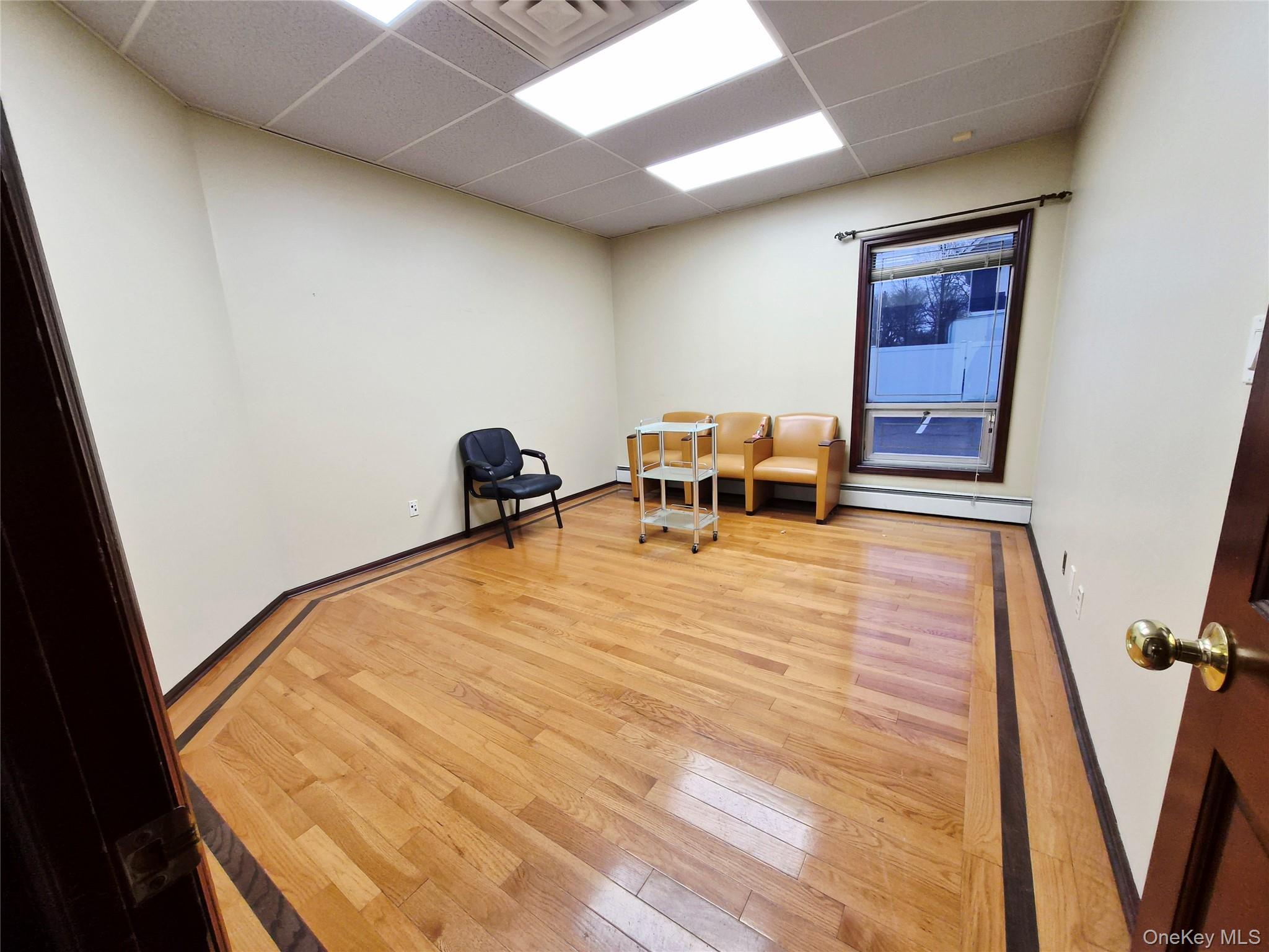 121 W Oak Street Ste 2 Property Photo 11