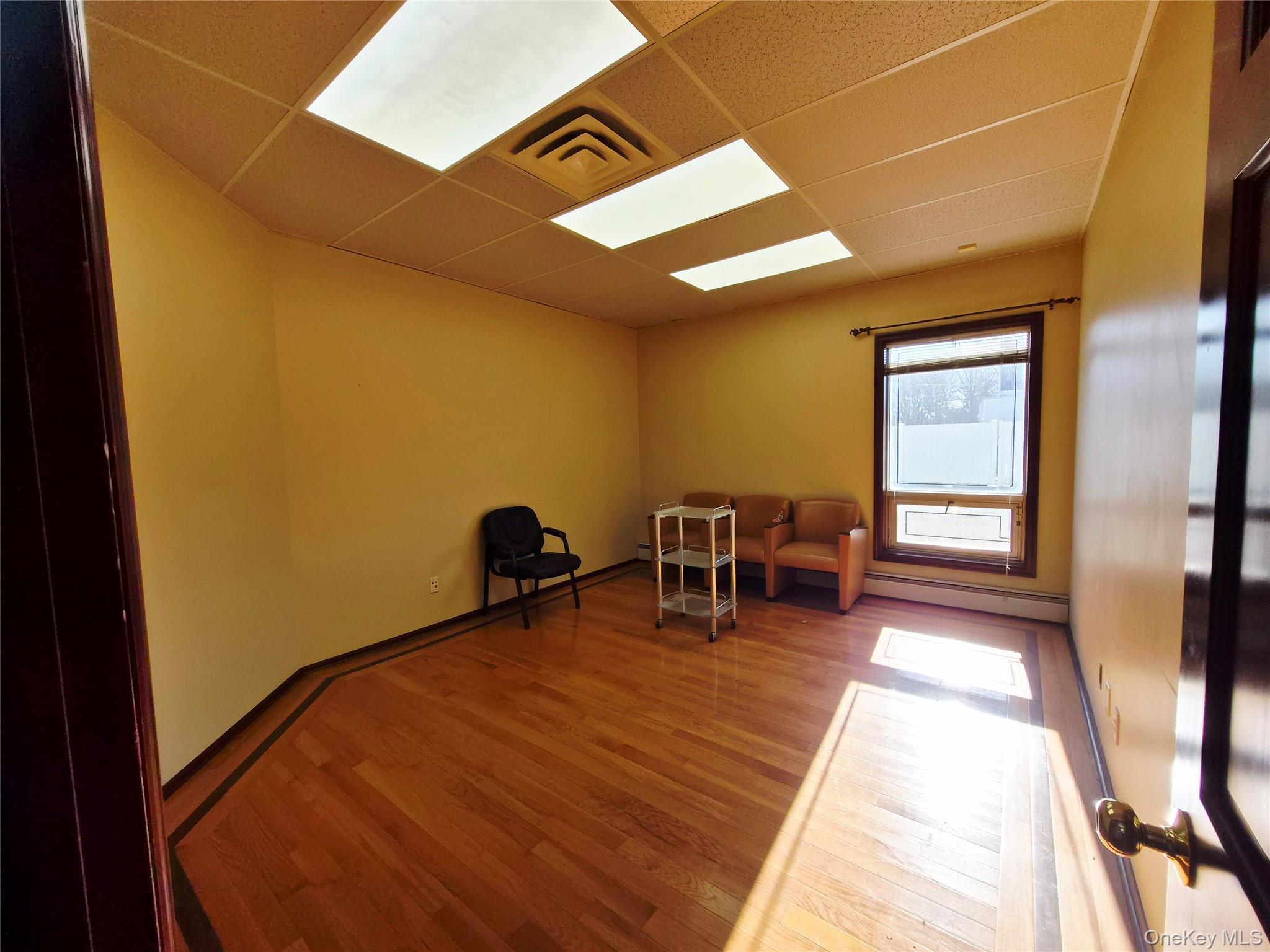 121 W Oak Street Ste 2 Property Photo 14