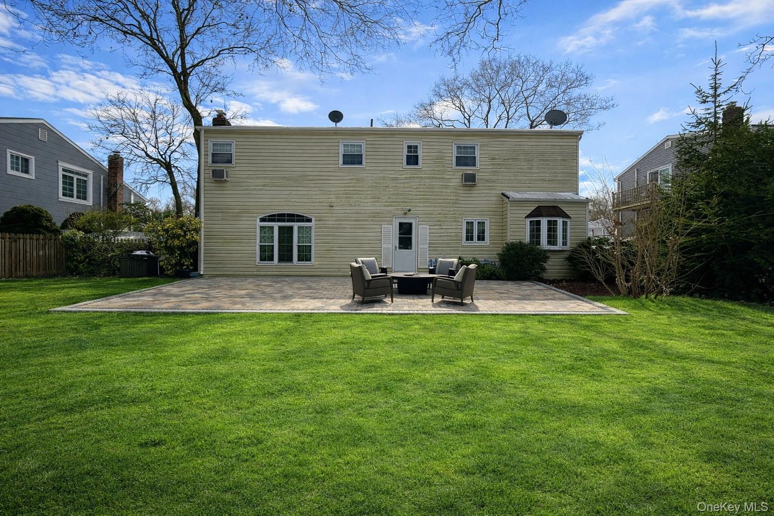 15 Palm Street Property Photo 17