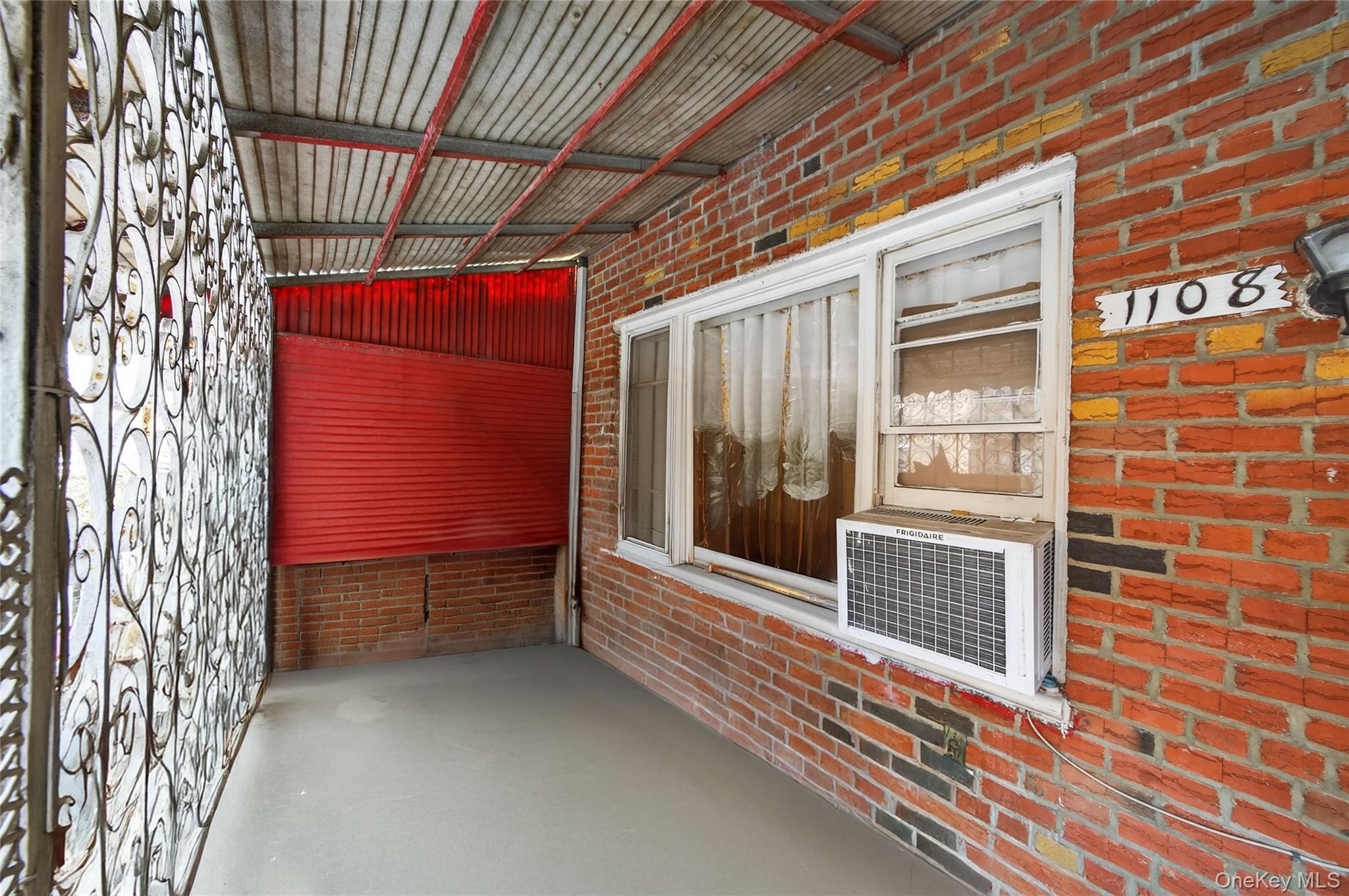 1108 Willmohr Street Property Photo 4